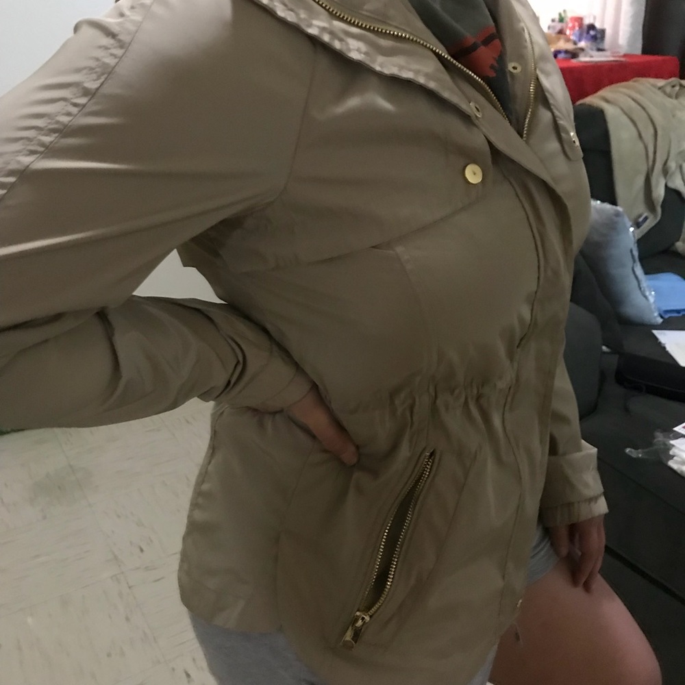 Jacket - Picture 8 of 8
